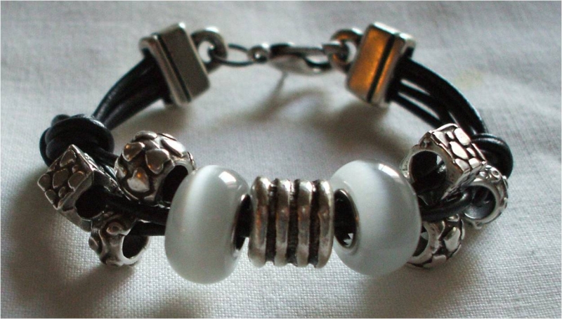 pulsera pandora blanca